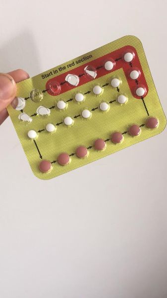 File:Femme ed australia.jpg