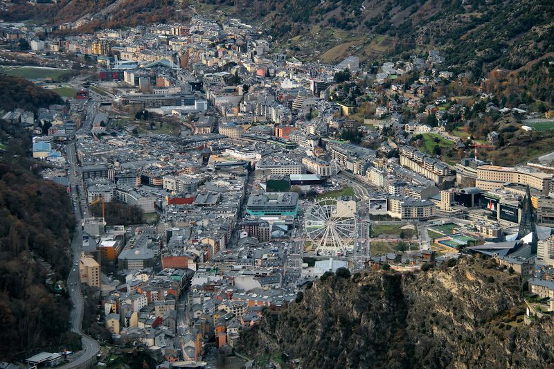 File:AndorraLaVella.jpg