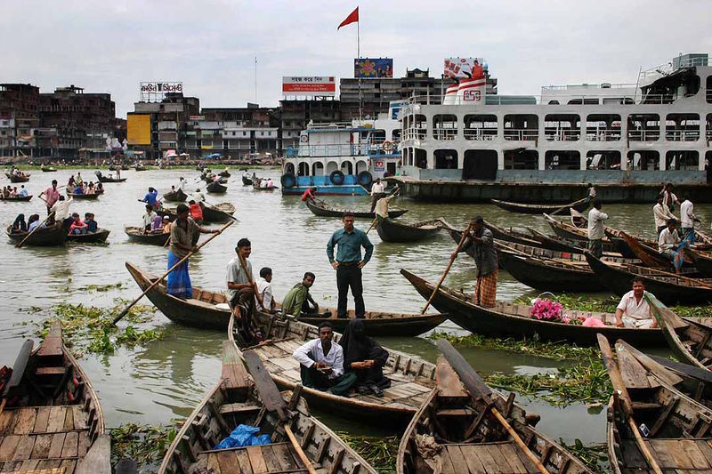 File:Canoes dhaka.jpg